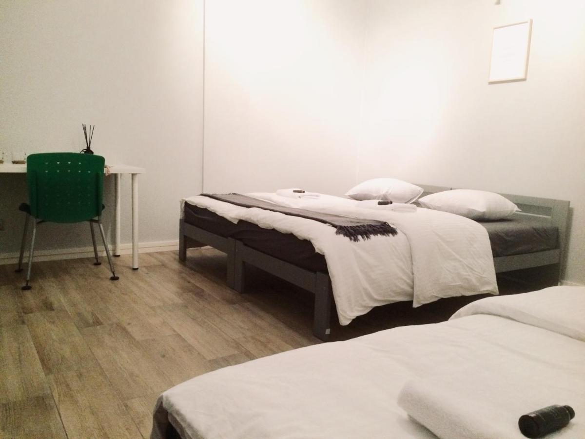 Fractal Guest Rooms - Poznan Centrum Andersia Square & Old Town Poznań Quarto foto