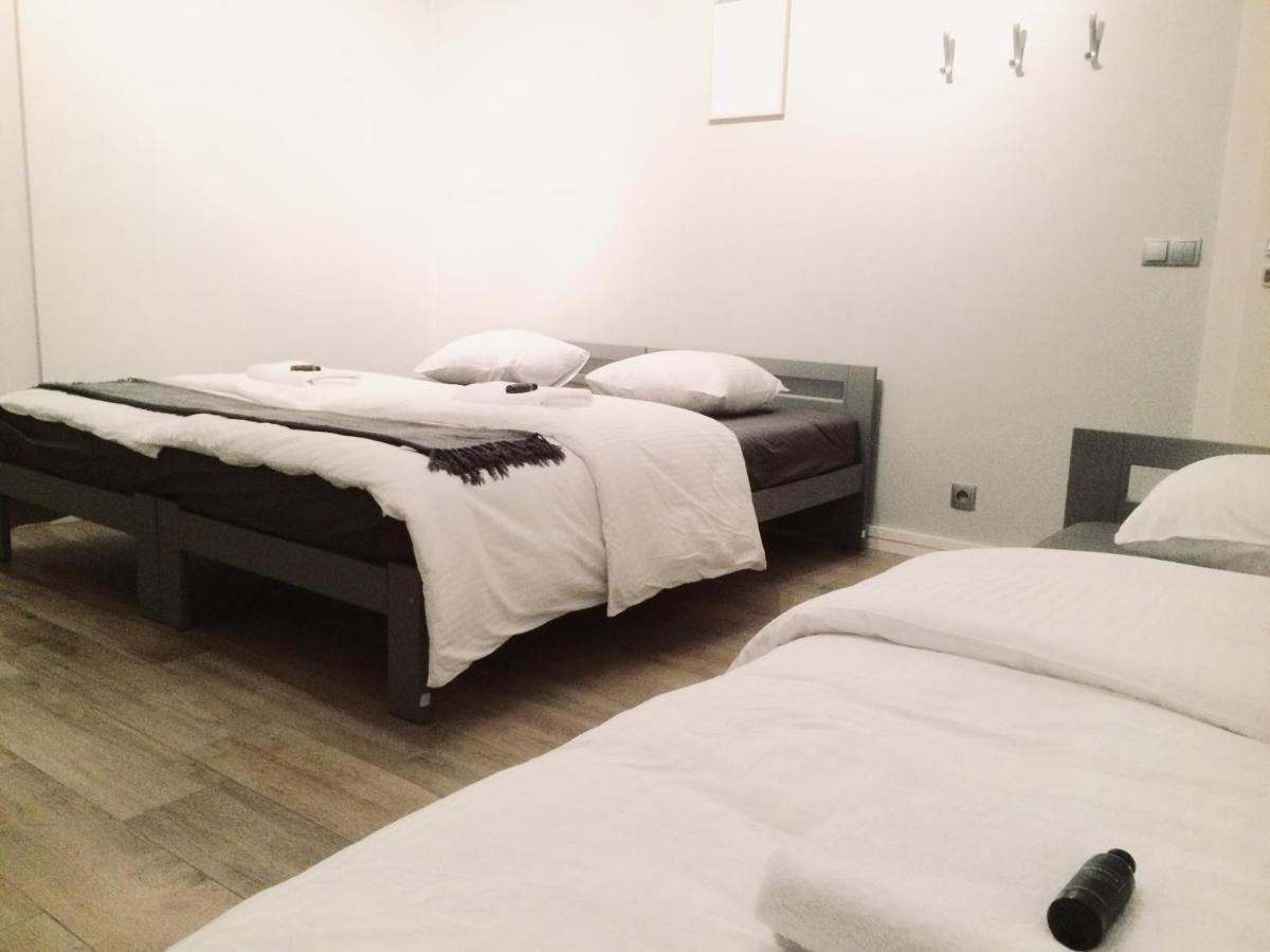 Fractal Guest Rooms - Poznan Centrum Andersia Square & Old Town Poznań Quarto foto